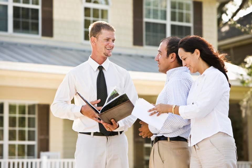 Why communication skills are essential in becoming a buyers agent in Queensland